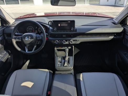 Used 2025 Honda CR-V EX image 13