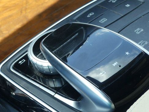 Used 2017 Mercedes-Benz GLS 550 4MATIC image 28