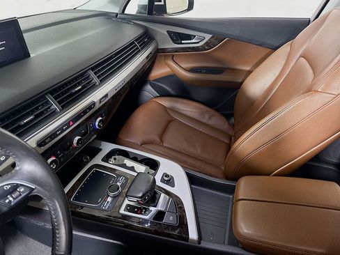 Used 2019 Audi Q7 2.0T Premium w/ Cold Weather Package image 24