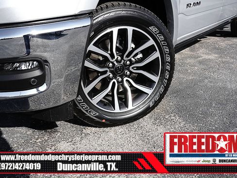 Used 2026 RAM 1500 Limited AWD/4WD image 9