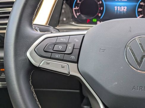 Used 2024 Volkswagen Atlas SE FWD image 25