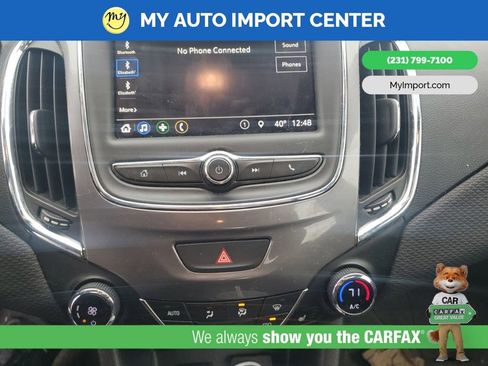 Used 2019 Chevrolet Cruze LT w/ Sun And Sound Package image 13