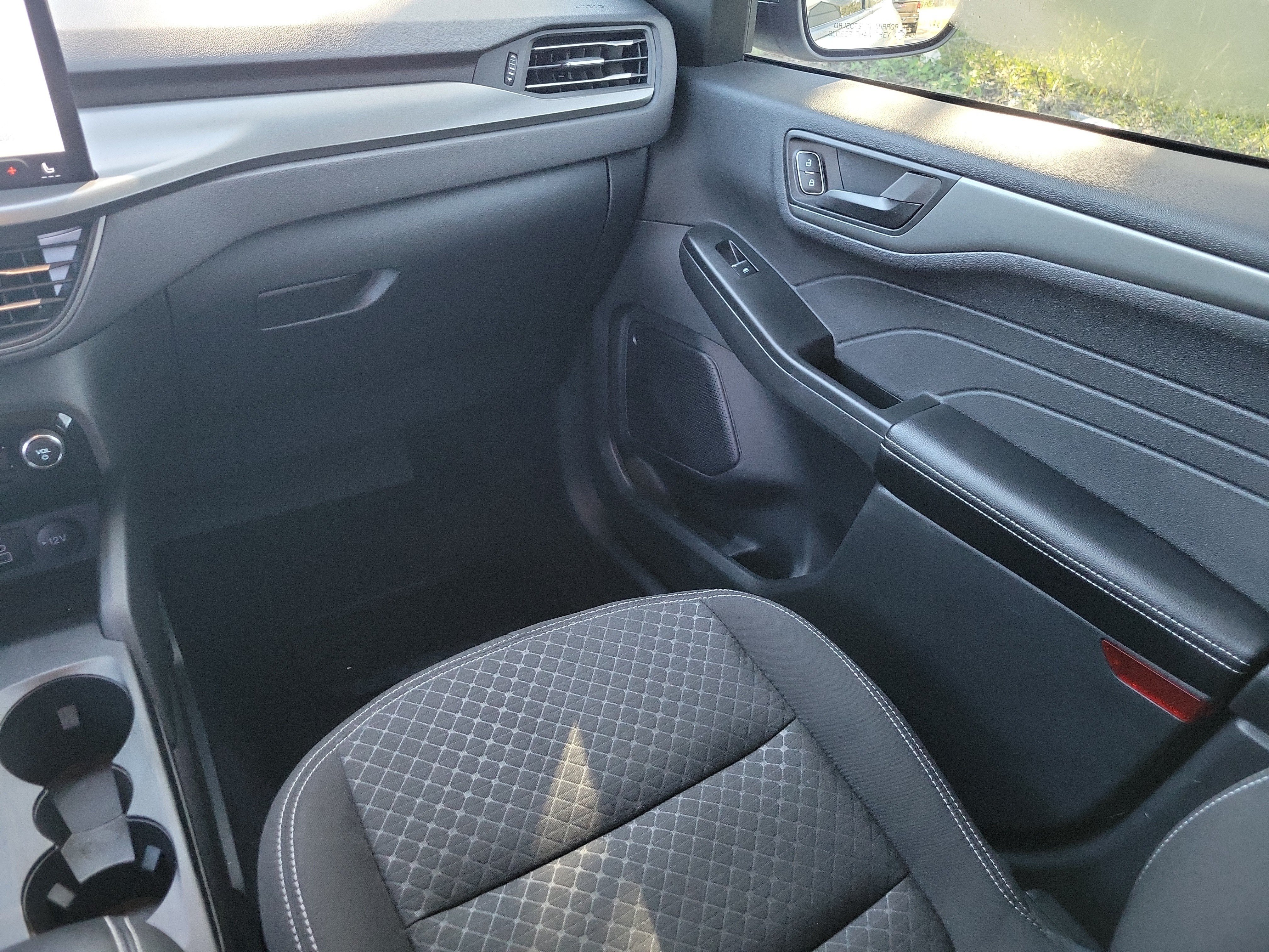 Used 2024 Ford Escape Active w/ Tech Pack #1 AWD/4WD image 25
