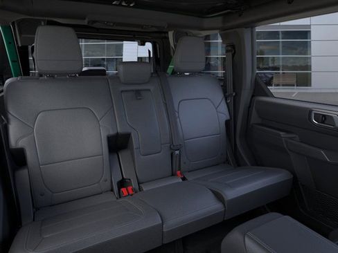 New 2025 Ford Bronco Outer Banks w/ Sasquatch Package image 12