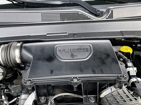 Used 2024 Jeep Compass Latitude image 31