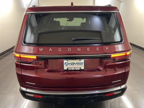 Used 2022 Jeep Wagoneer Series III w/ Premium Group I image 5
