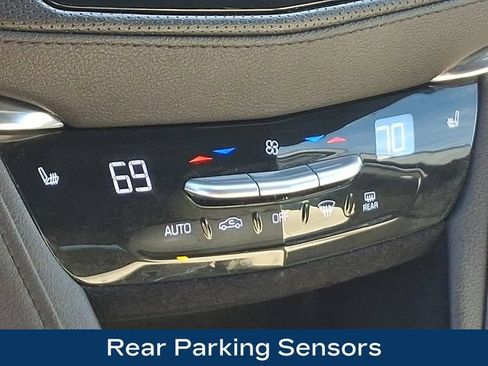 Used 2018 Cadillac XT5 AWD image 14