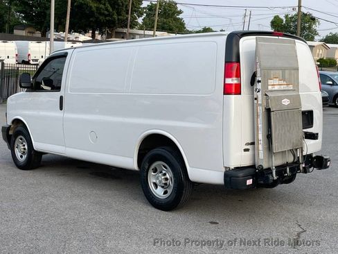 Used 2020 Chevrolet Express 3500 w/ Driver Convenience Package image 5
