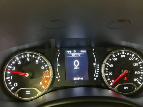 Used 2023 Jeep Renegade Latitude AWD/4WD image 22