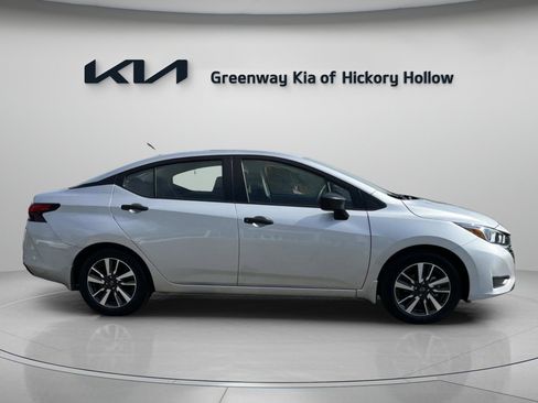 Used 2024 Nissan Versa S w/ S Plus Package image 9