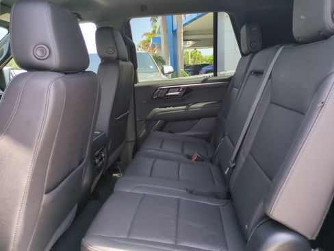 Used 2025 Chevrolet Tahoe LT AWD/4WD image 17
