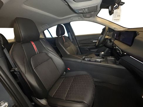 New 2026 Nissan Sentra SR w/ SR Premium Package FWD image 16