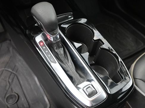 Used 2025 Chevrolet Trax ACTIV w/ Driver Confidence Package image 30