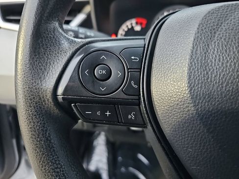 Certified 2022 Toyota Corolla LE image 11