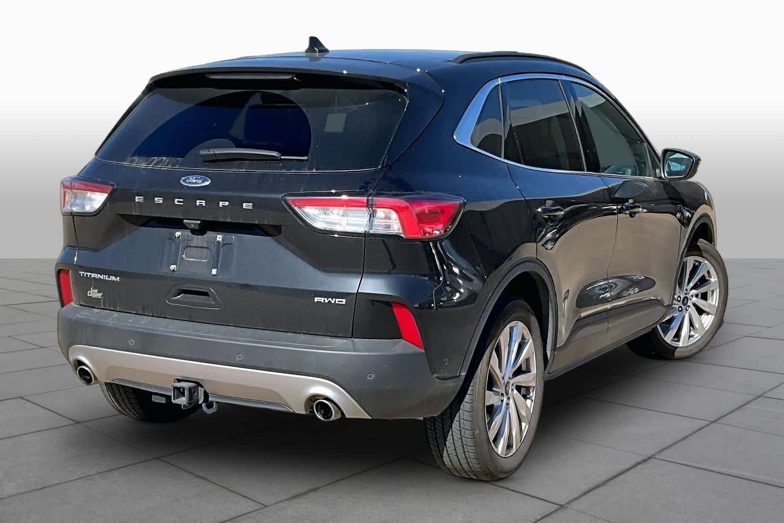 Used 2022 Ford Escape Titanium w/ Titanium Elite Package AWD/4WD image 12