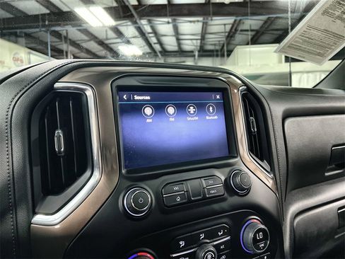 Used 2022 Chevrolet Silverado 2500 High Country image 39