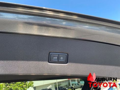 Used 2022 Audi SQ8 Prestige w/ Prestige Package AWD/4WD image 11