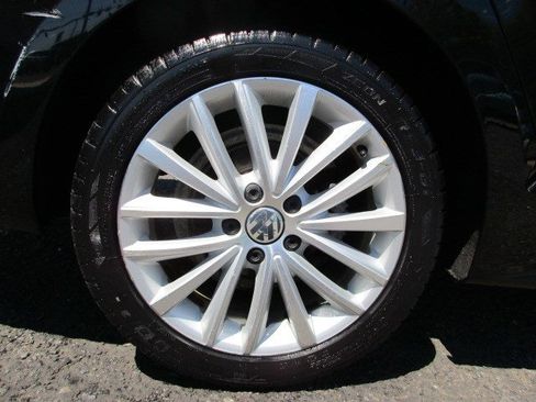 Used 2014 Volkswagen Jetta SEL FWD image 12