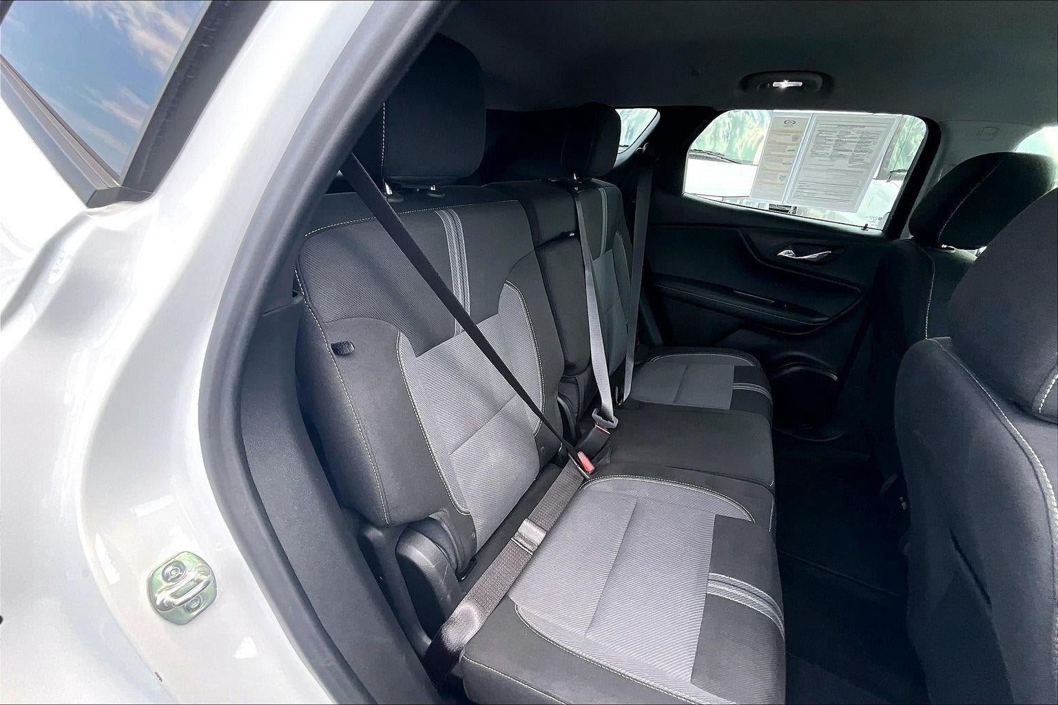 Used 2025 Chevrolet Blazer LT AWD/4WD image 24