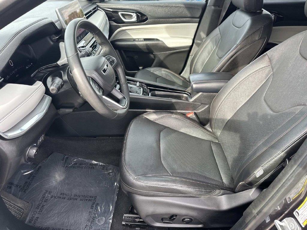 Used 2024 Jeep Compass Limited w/ Elite Group AWD/4WD image 19