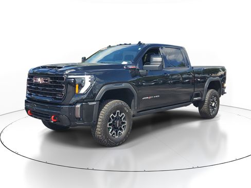 Used 2024 GMC Sierra 2500 AT4X AWD/4WD image 3