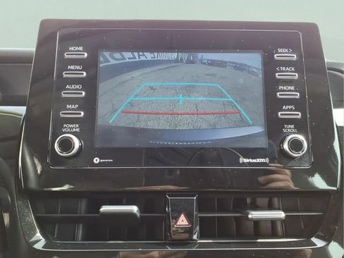 Used 2023 Toyota Camry SE image 19