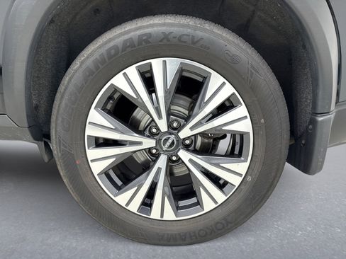 Used 2023 Nissan Rogue SV AWD/4WD image 24