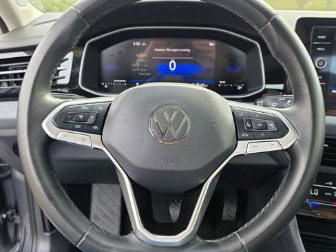 Used 2025 Volkswagen Jetta SE image 16