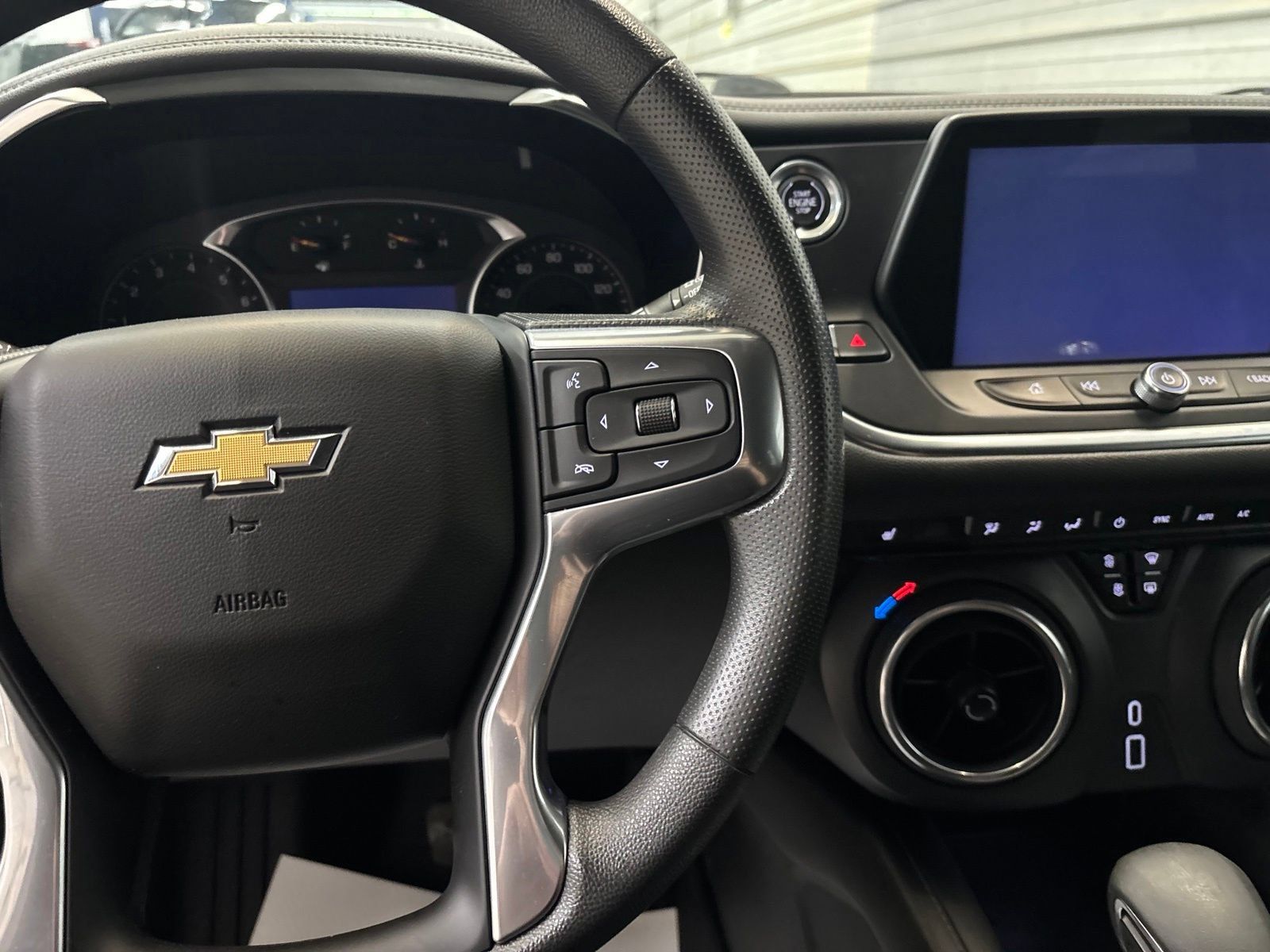 Used 2021 Chevrolet Blazer LT AWD/4WD image 15