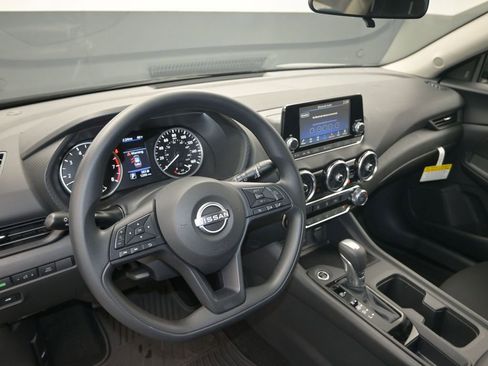 Certified 2025 Nissan Sentra S image 16