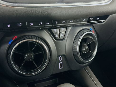 Used 2024 Chevrolet Blazer LT w/ Convenience Package image 23