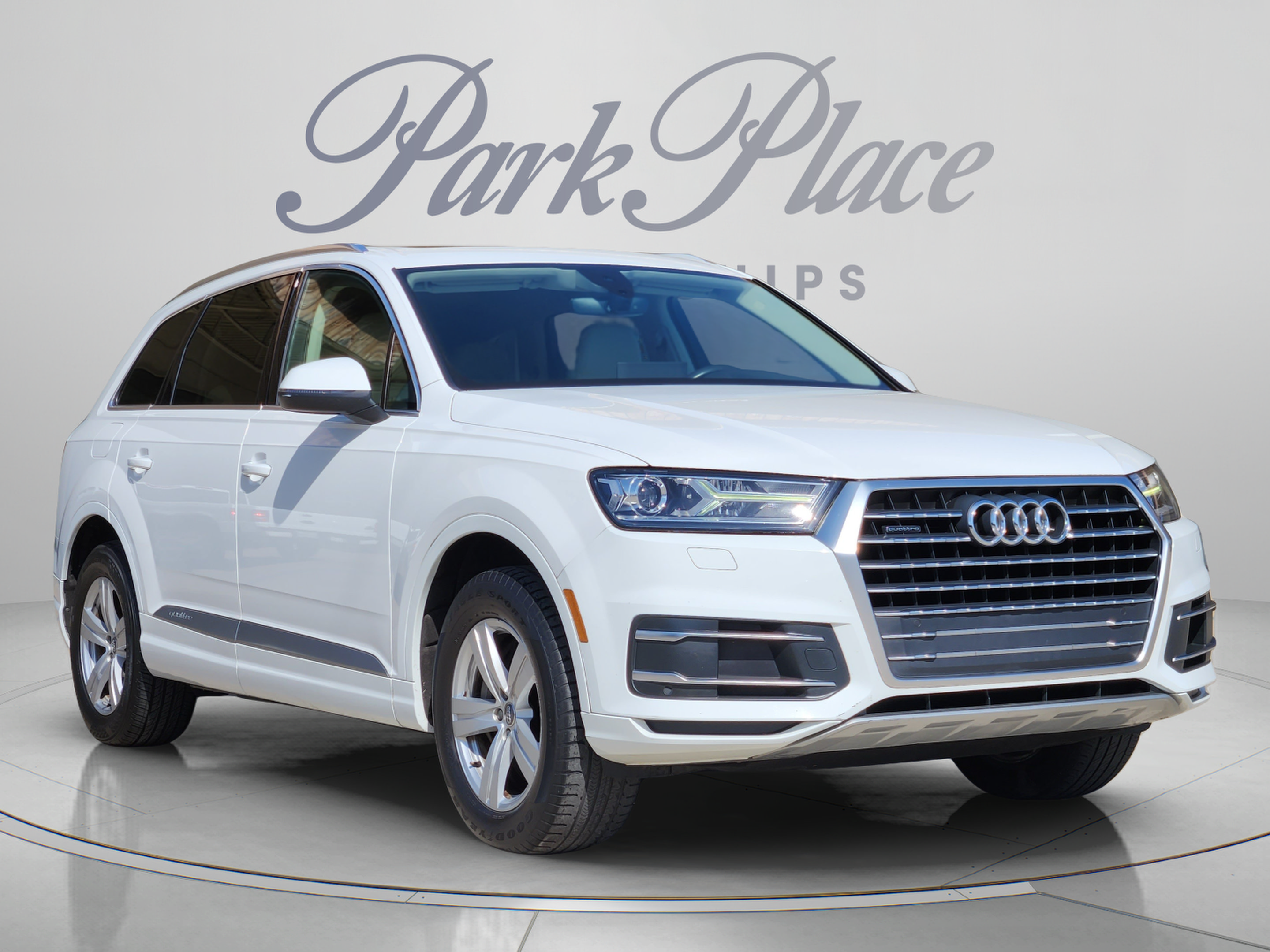Used 2017 Audi Q7 2.0T Premium AWD/4WD image 8