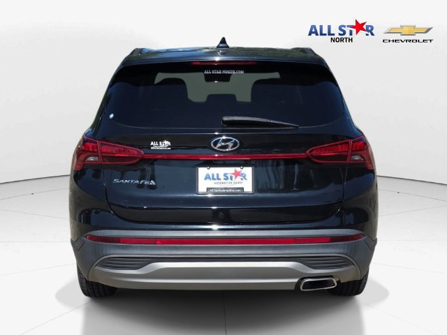 Used 2023 Hyundai Santa Fe SE FWD image 4