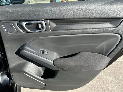 Used 2023 Honda Civic Sport image 28