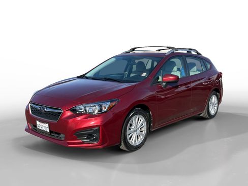Used 2017 Subaru Impreza 2.0i Premium image 1