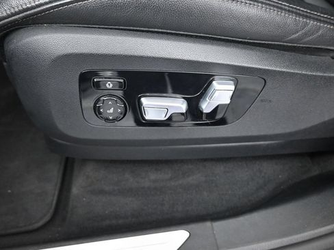 Used 2021 BMW X7 xDrive40i w/ Premium Package AWD/4WD image 15