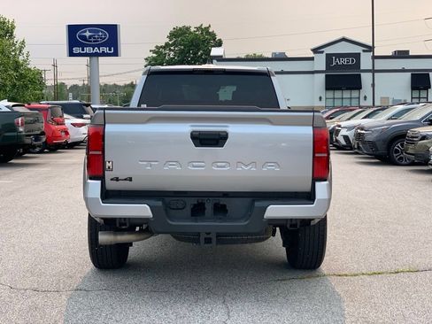 Used 2025 Toyota Tacoma TRD Sport AWD/4WD image 6