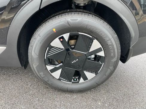 New 2026 Kia Sportage LX image 32