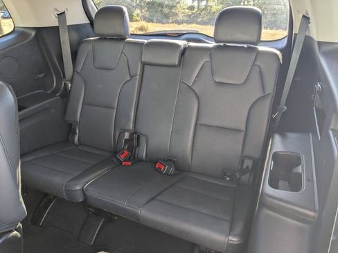 Certified 2024 Kia Telluride EX w/ EX Captain's Chair Package image 18