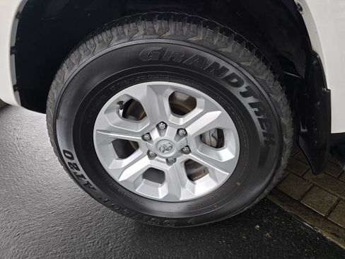 Used 2024 Toyota 4Runner SR5 Premium w/ Moonroof Package image 9