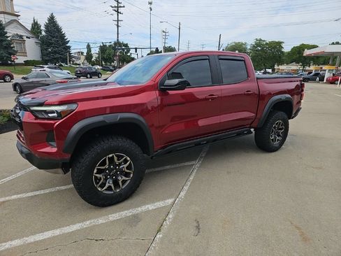 Used 2024 Chevrolet Colorado ZR2 AWD/4WD image 11