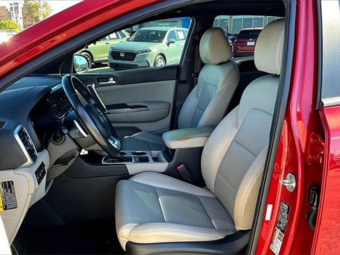 Used 2022 Kia Sportage Nightfall Edition image 17