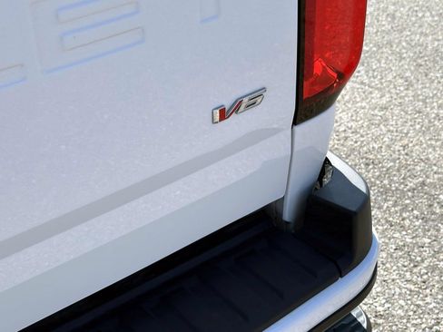 Used 2022 Chevrolet Colorado LT w/ Luxury Package image 9