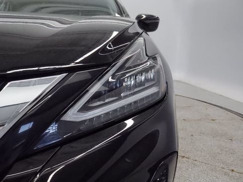 Used 2023 Nissan Murano SV AWD/4WD image 3