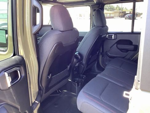 New 2025 Jeep Wrangler Rubicon w/ XTREMEE 35" Tire Package image 22