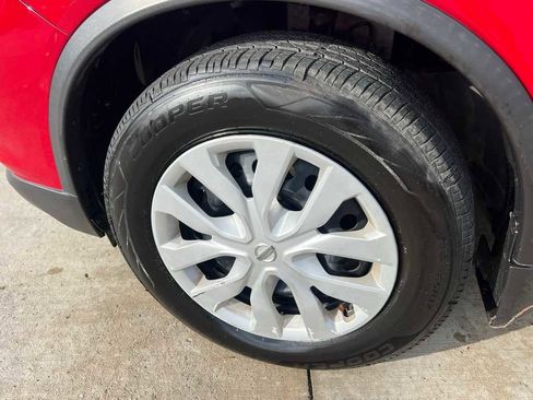 Used 2017 Nissan Rogue S image 10