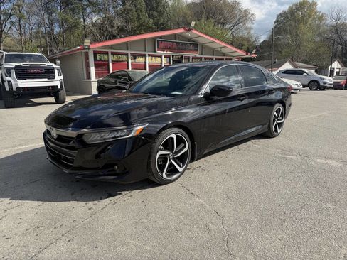 Used 2021 Honda Accord Sport image 2