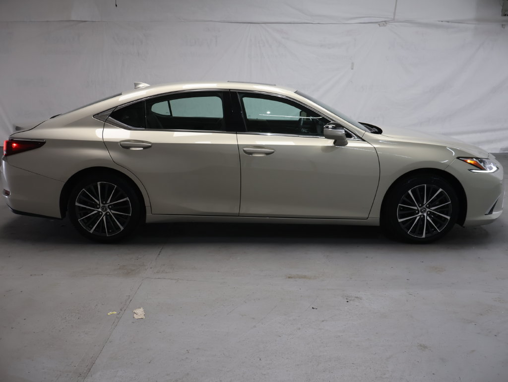 Used 2023 Lexus ES 350 w/ Premium Package FWD image 8