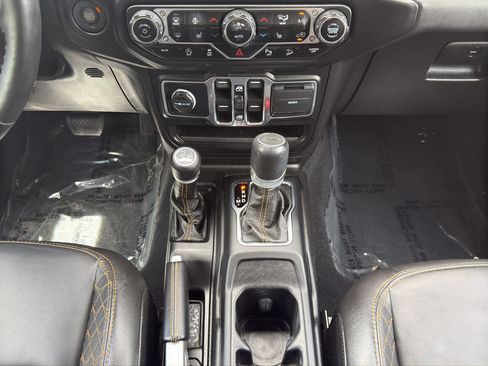 Used 2021 Jeep Wrangler Unlimited Sahara AWD/4WD image 42
