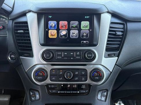 Used 2017 GMC Yukon XL SLT image 17